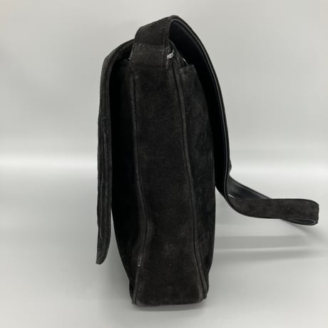 CHANEL (シャネル) ヴィンテージ スエード トリプルココマーク ショルダーバッグ