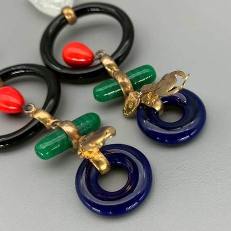 CHANEL (シャネル) ヴィンテージ カラーストーン グリポア ラウンド スイング イヤリング