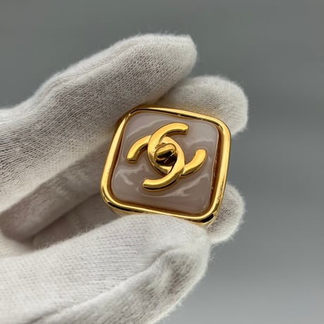 CHANEL (シャネル) ヴィンテージ ターンロック ひし形 パール イヤリング