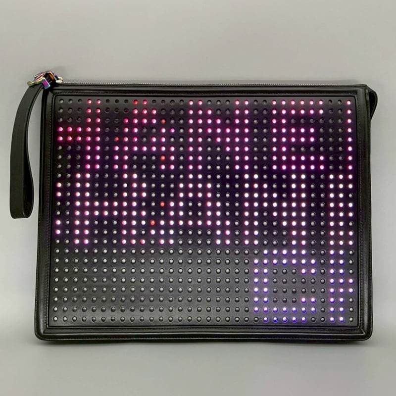 CHANEL (シャネル) 2017 プレタポルテコレクション LED レインボー