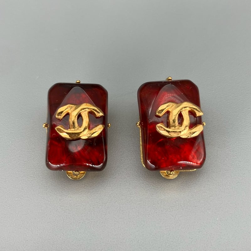 激レア CHANEL ピアス グリポア ココマーク カラーストーン 片耳 CHANEL (シャネル) ヴィンテージ カラーストーン グリポア ココマーク