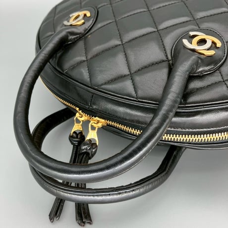 CHANEL (シャネル) ヴィンテージ パリ限定 マトラッセ ココマーク ラムスキン ハンドバッグ