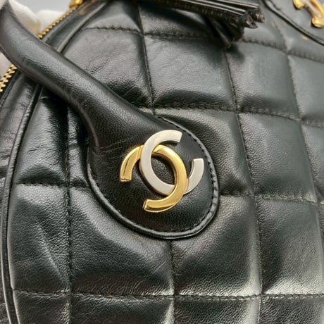 CHANEL (シャネル) ヴィンテージ パリ限定 マトラッセ ココマーク ラムスキン ハンドバッグ
