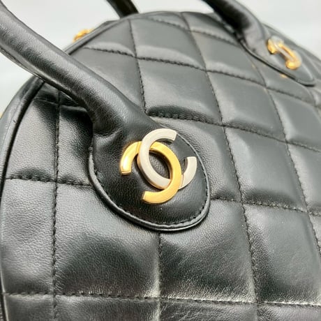 CHANEL (シャネル) ヴィンテージ パリ限定 マトラッセ ココマーク ラムスキン ハンドバッグ