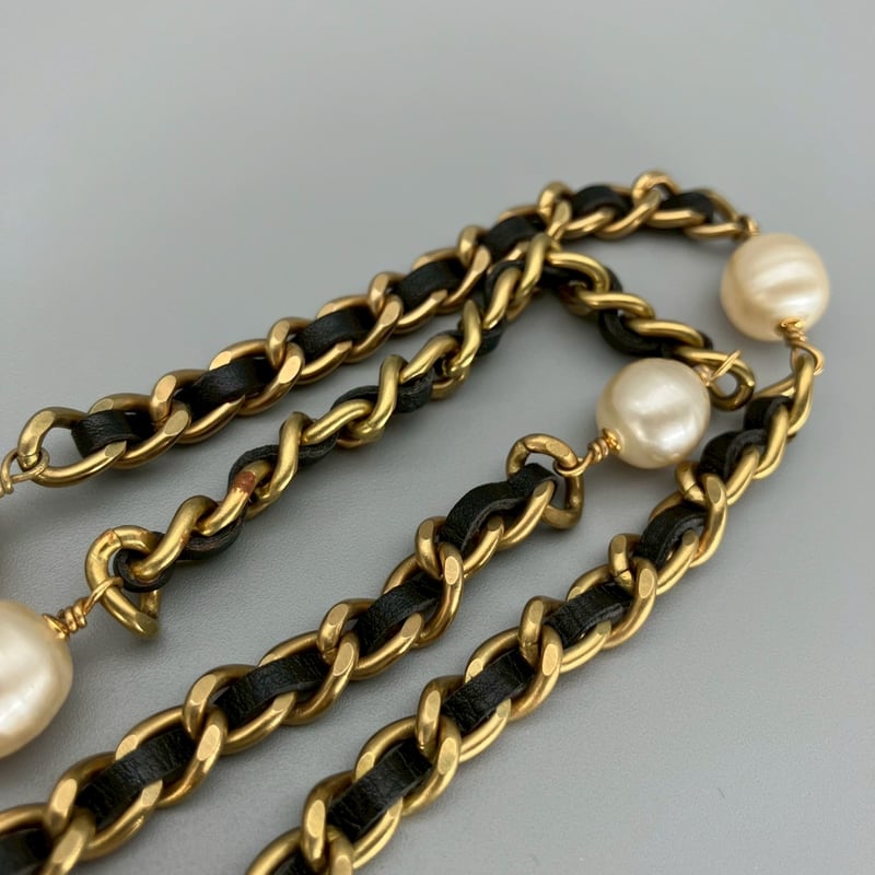 CHANEL (シャネル) ヴィンテージ パール レザーチェーン ロング