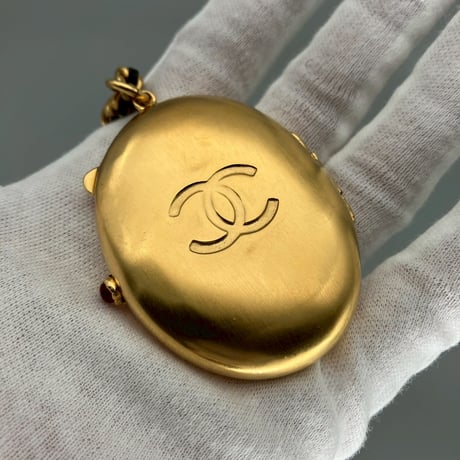 CHANEL (シャネル) ヴィンテージ ロケットペンダント グリポア カラーストーン ココマーク レザーチェーン ネックレス