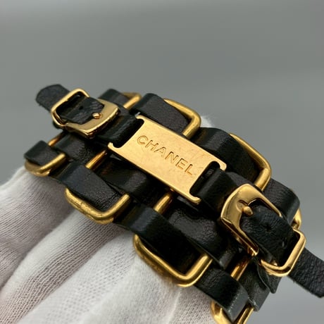 CHANEL (シャネル) ヴィンテージ ロゴ レザー チェーンブレスレット
