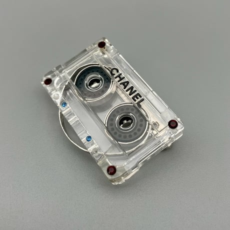 CHANEL (シャネル) ヴィンテージ カセットテープ ロゴ ブローチ