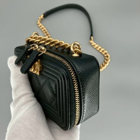 CHANEL (シャネル) ボーイシャネル キャビアスキン ココマーク ミニショルダーバッグ