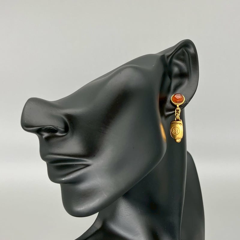 CHANEL (シャネル) ヴィンテージ カラーストーン グリポア ココマーク