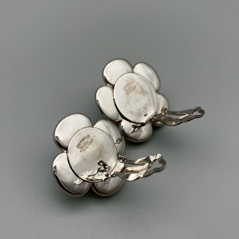 CHANEL (シャネル) ヴィンテージ カメリア フラワー アシンメトリー