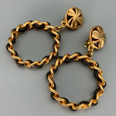 CHANEL (シャネル) ヴィンテージ クローバー 四葉 レザー スイング イヤリング