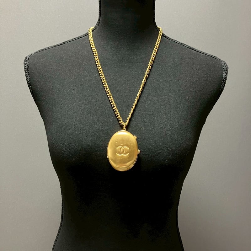 CHANEL (シャネル) ヴィンテージ ロケットペンダント グリポア