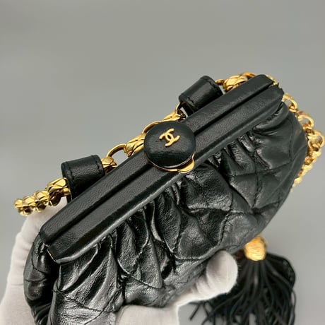 CHANEL (シャネル) ヴィンテージ ラムスキン がま口 ココマーク フリンジ ウエストバッグ