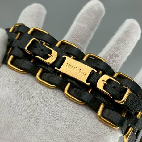CHANEL (シャネル) ヴィンテージ ロゴ レザー チェーンブレスレット
