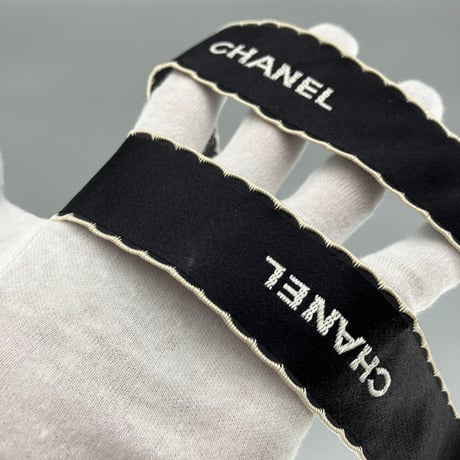 CHANEL (シャネル) ヴィンテージ リボン ロゴ ブローチ