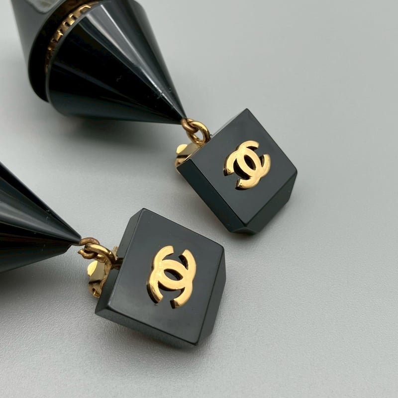 CHANEL (シャネル) ヴィンテージ ココマーク ロゴ スイング CHANEL (シャネル) ヴィンテージ ココマーク ロゴ スイング