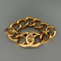 CHANEL (シャネル) ヴィンテージ ココマーク ターンロック ゴールド ブレスレット