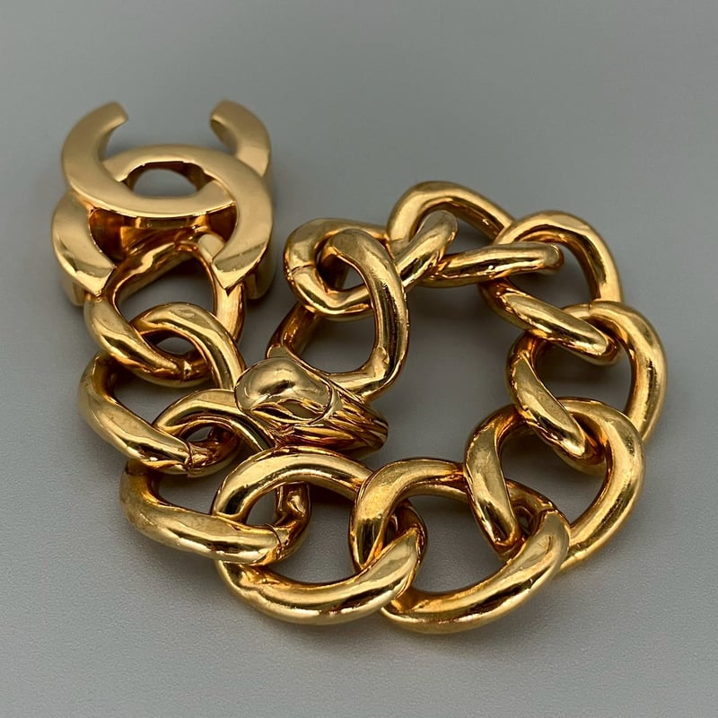 CHANEL (シャネル) ヴィンテージ ココマーク ターンロック ゴールド