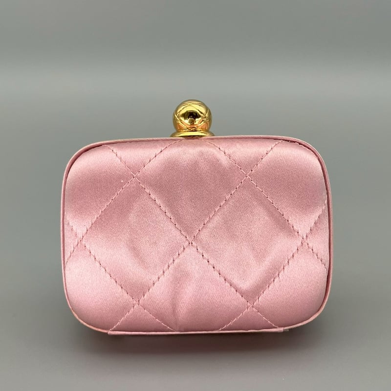CHANEL (シャネル) ヴィンテージ サテン マトラッセ ピンク ミニポーチ