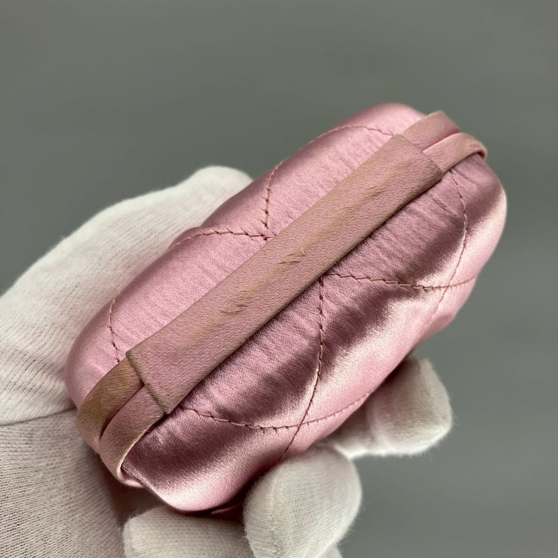 CHANEL (シャネル) ヴィンテージ サテン マトラッセ ピンク ミニポーチ