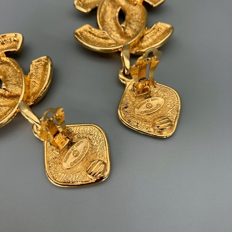 ✨CHANEL✨ココマーク✨ゴールド✨マトラッセ✨ヴィンテージ✨イヤリング✨ CHANEL シャネル ココマーク マトラッセ ヴィンテージ イヤリング