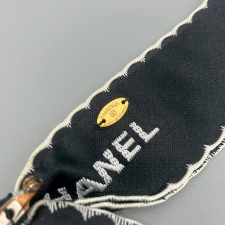 CHANEL (シャネル) ヴィンテージ リボン ロゴ ブローチ