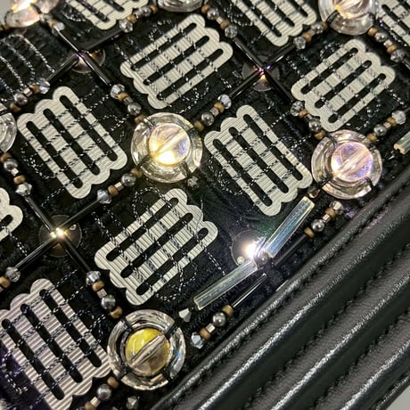 CHANEL (シャネル) 電球 LED ココマーク ショルダーバッグ