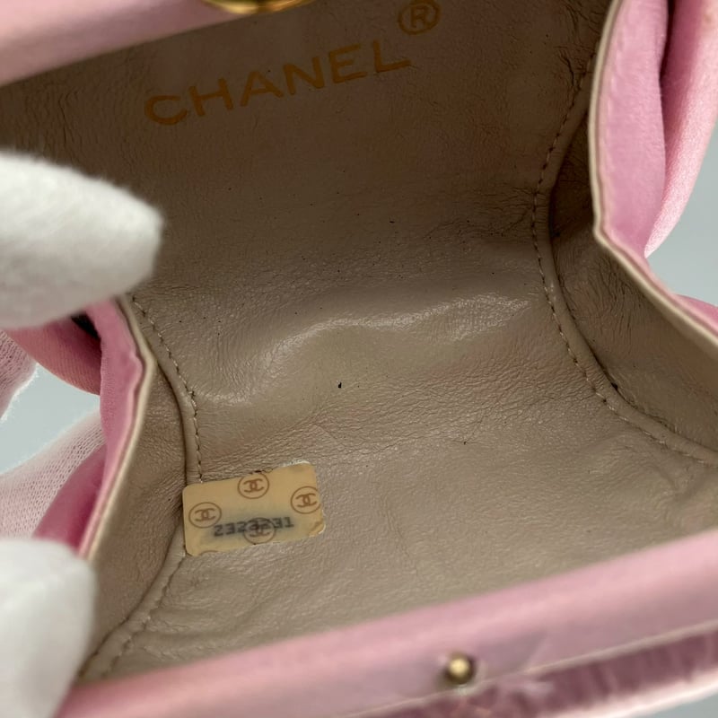 CHANEL (シャネル) ヴィンテージ サテン マトラッセ ピンク ミニポーチ