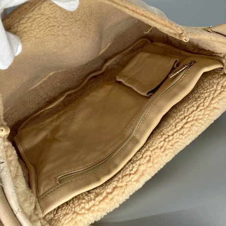 CHANEL (シャネル) ヴィンテージ デカココ ココマーク ムートン ショルダーバッグ