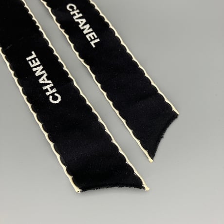 CHANEL (シャネル) ヴィンテージ リボン ロゴ ブローチ
