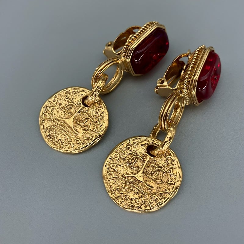 激レア CHANEL ピアス グリポア ココマーク カラーストーン 片耳 激レア CHANEL ピアス グリポア ココマーク カラーストーン 片耳