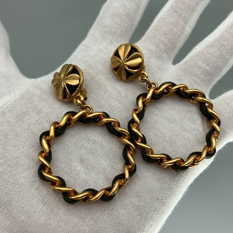CHANEL (シャネル) ヴィンテージ クローバー 四葉 レザー スイング イヤリング