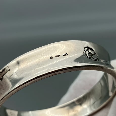 CHANEL (シャネル) ヴィンテージ シルバー925 ロゴ バングル