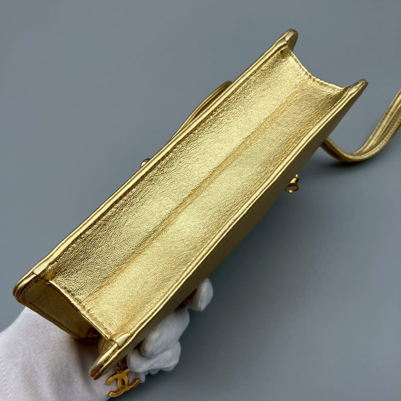 CHANEL (シャネル) ヴィンテージ ターンロック ココマーク レザー