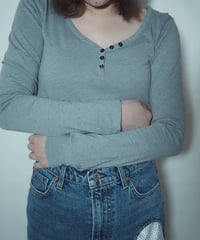 GAP gray henry long sleeve tee