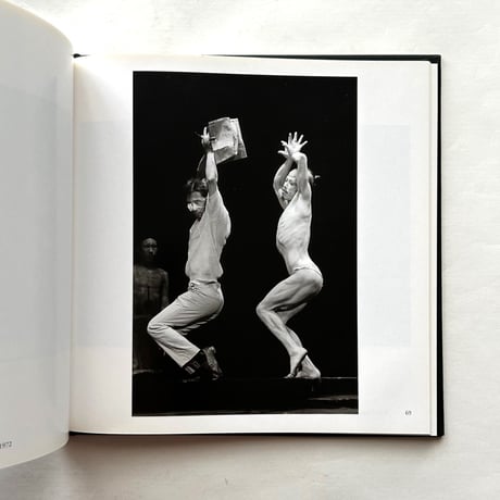 Eikoh Hosoe (Masters of Photography) / Mark Holborn