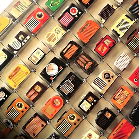 Radios Redux   Listening in Style / Philip Collins