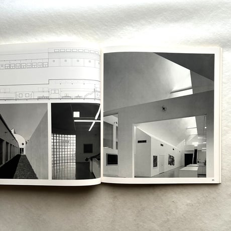 Carlos Jimenez / Carlos Jimenez, Aldo Rossi, Kurt W. Forster