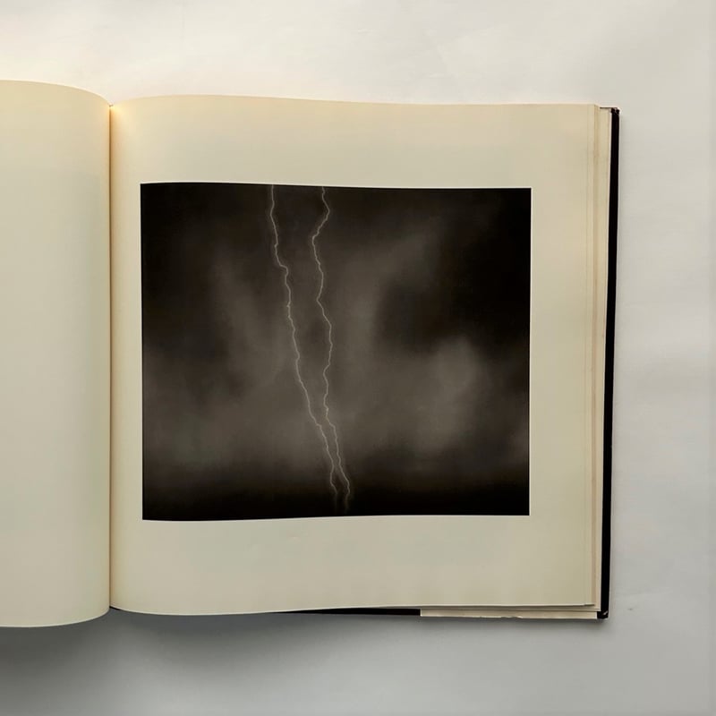 solos Linda connor 写真集　サイン本 solos Linda connor 写真集 サイン本 Solos: Photographs by