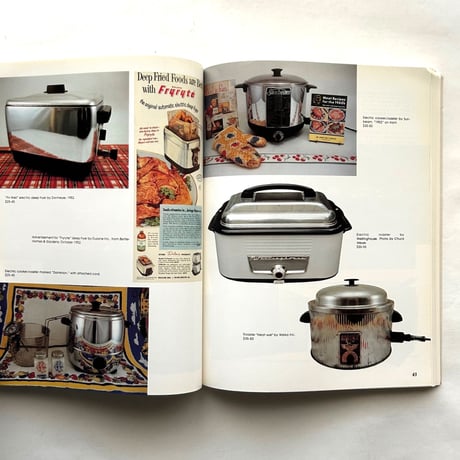 Groovy Kitchen Designs for Collectors 1935-1965 /  Michael J. Goldberg
