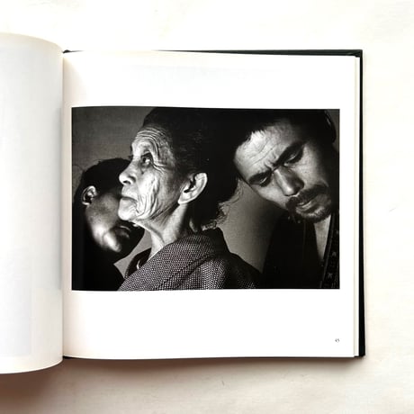 Eikoh Hosoe (Masters of Photography) / Mark Holborn