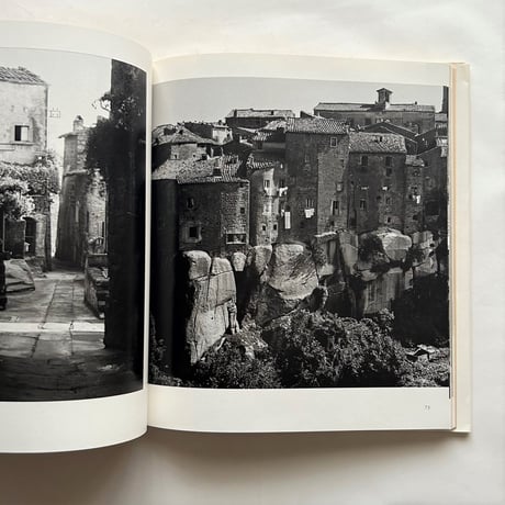 Italian hilltowns / Norman F Carver