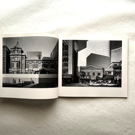 電車にみる都市風景1981-2006 / 石元泰博, 長野重一, 小川照夫, 原孝治, 凌学敏