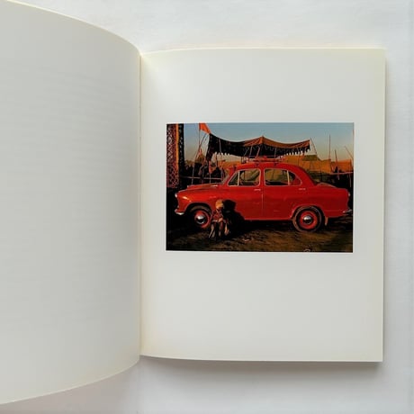 The Home and the World / Dayanita Singh , Raghubir Singh