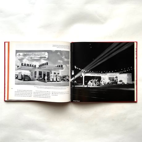 Pump and Circumstance　Glory Days of the Gas Station /  John Margolies