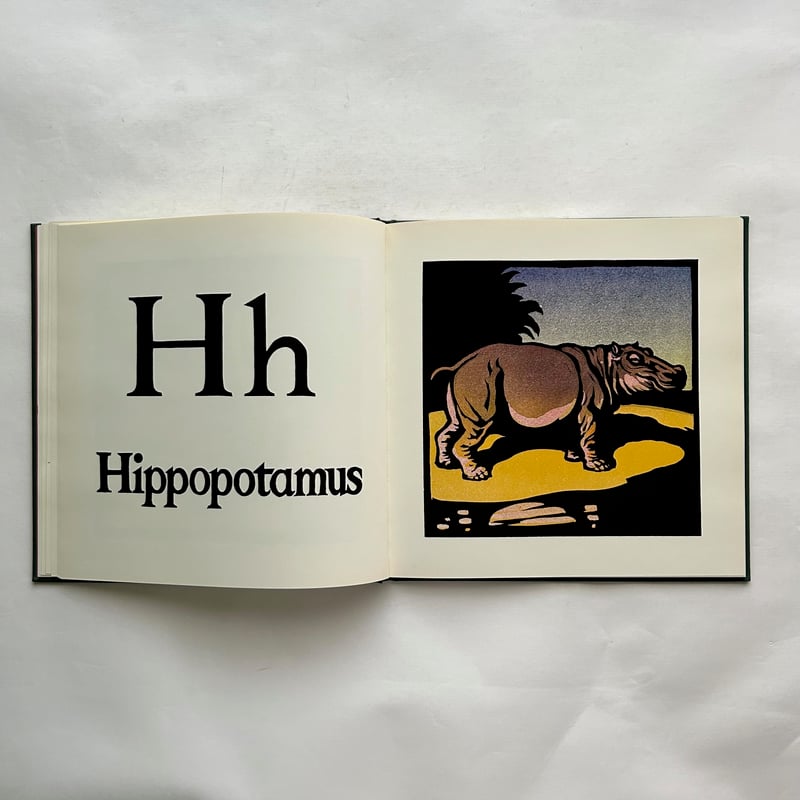 洋書 The Mighty 800 by Wm. W. Kratville The Mighty 800(William W. Kratville) / こもれび書房 / 古本、中古本