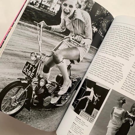 Swinging Sixties / V&A Publications