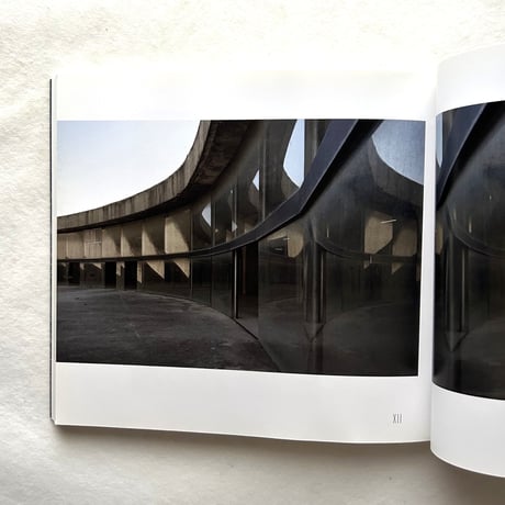 Oscar Niemeyer in Algiers The Unknown / Sebastian Redecke、Matthias Flugge