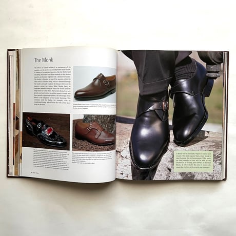 Handmade Shoes for Men / László Vass , Magda Mólnar